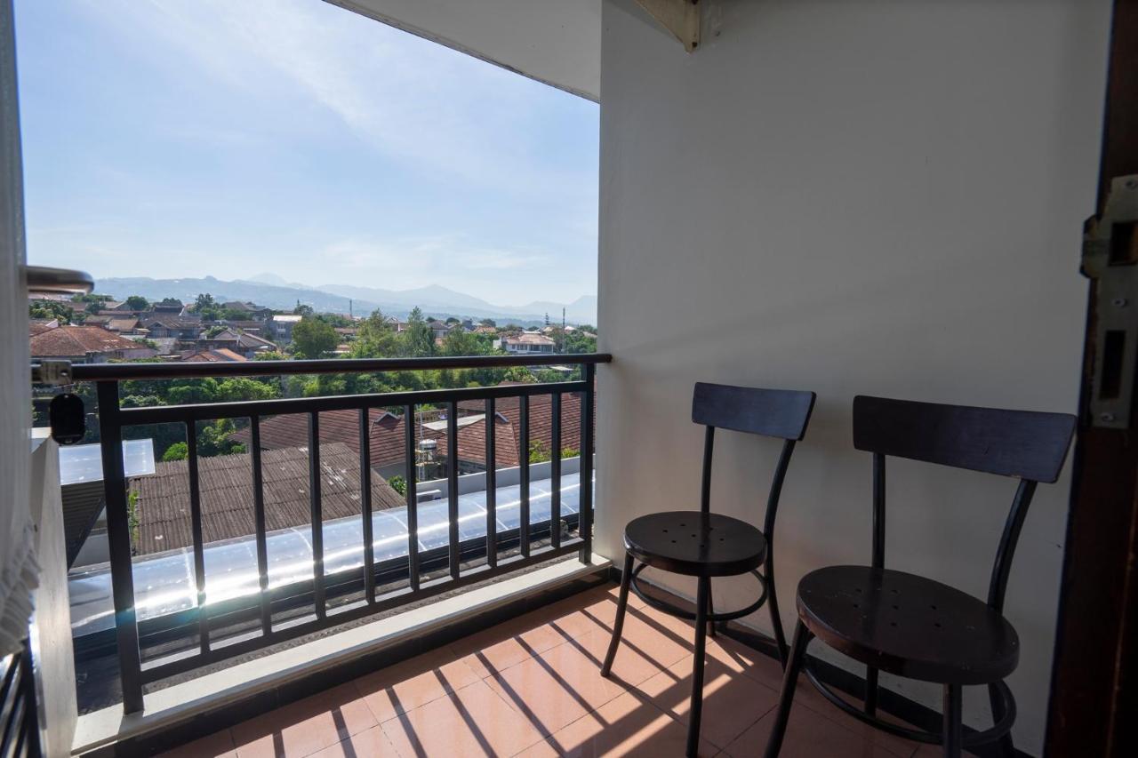 Dago'S Hill Hotel Bandung Exterior photo